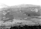 1 vue  - Vallée de la Luye entre Gap et la Bâtie-Neuve. Vue sur la Rochette et le Chapeau de Napoléon. (ouvre la visionneuse)
