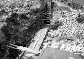 1 vue  - Torrent de Vachères, fondation du barrage n° 7 en construction (ouvre la visionneuse)