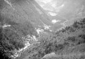 1 vue  - Crue des 27/28 Septembre 1928 - Le torrent du Fournel à l\'aval et à l\'amont de La Salce - Forêt communale sur rive droite (ouvre la visionneuse)