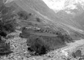 1 vue  - Torrent de Tempier, le hameau de Navette après la crue du 28 Septembre 1928 (ouvre la visionneuse)