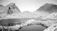 1 vue  - Lacs de Crupillouse - 15 Septembre 1947. (ouvre la visionneuse)