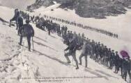 1 vue  - Nos alpins en manœuvre dans le Briançonnais. Montée de canonsER (ouvre la visionneuse)
