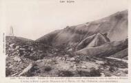 1 vue  - Sommet du col Izoard (2350 m) faisant communique la vallée du Queyras avec Briançon. La route et le Monument du Lieutenant Martin, tué accidentellementJoubert, Gap (ouvre la visionneuse)