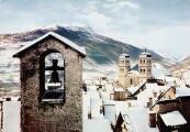 1 vue  - La vieille ville : la cloche du Son du Serre, le Pradel et la vallée du LautaretAirel, Briançon (ouvre la visionneuse)