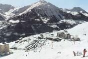 1 vue  - Orcières-Merlette (2650 m). Vue générale de la station et le massif des AutanesAry, Italie (ouvre la visionneuse)