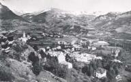 1 vue  - Vu du Calvaire. Vallée d\'Abriès (à gauche) et vallée de Restefonds (à droite)Abeil, Gap (ouvre la visionneuse)