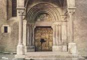 1 vue  - Porte monumentale de l\'église de Vallouise (monument classé)Combier, Macon (ouvre la visionneuse)