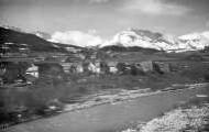 1 vue  - Les Barraques - Les Barraques - Panorama avec le Drac et la montagne de Féraud (ouvre la visionneuse)