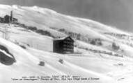 1 vue  - Champs de Ski - Église et hôtel BeauregardAndreis (Gap) (ouvre la visionneuse)