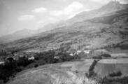 1 vue  - Les Clots et la montagne de ChabrièresAndreis (Gap) (ouvre la visionneuse)