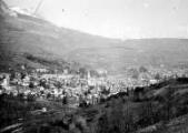 1 vue  - Vue générale de la ville prise dans la direction du nord, (Charance, pic de Gleize, Bayard et Chaillol) (ouvre la visionneuse)